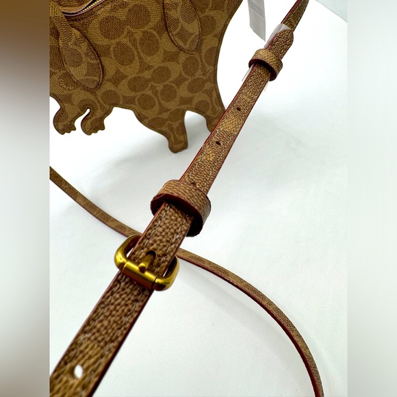 Coach Rexy Bag In Signature Canvas Imported With Keychain - Picture 13 of 16